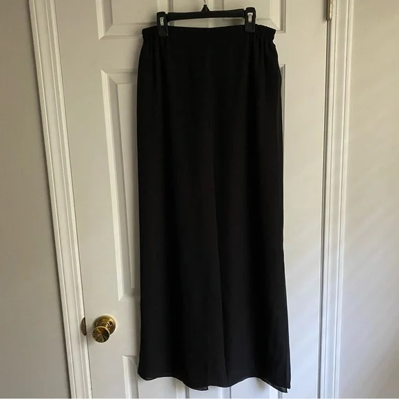 Adrianna Papell Evening Essentials Black Pants
8P - Picture 1 of 3